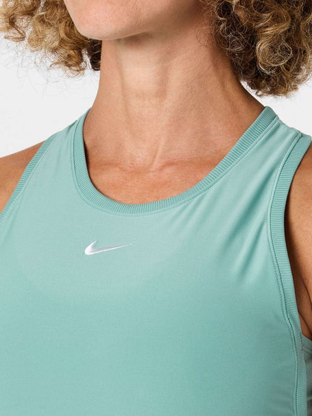 Nike Womens Fall Victory Dress