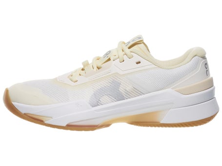 ON The Roger Pro Fire Ivory/Sand Womens Shoes