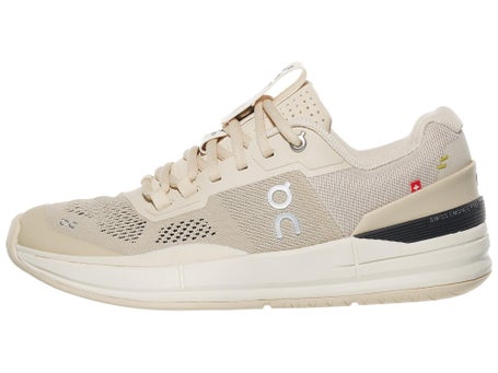 ON The Roger Pro Sand/Ivory Womens Shoes