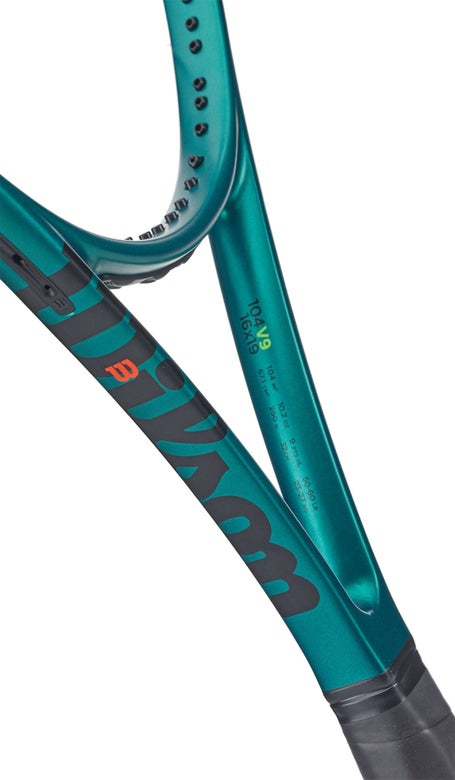 Wilson Blade 104 v9\Racquet