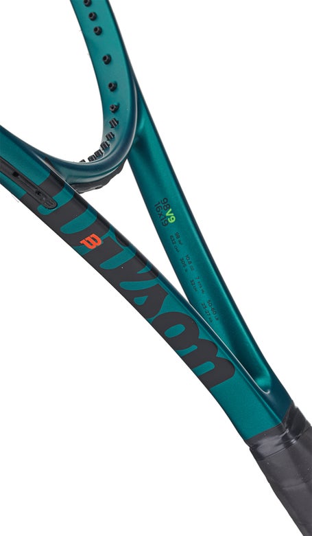 Wilson Blade 98 16x19 v9\Racquet