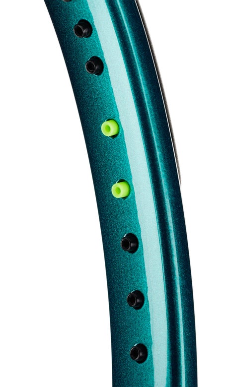 Wilson Blade Pro 98 18x20 v9\Racquet